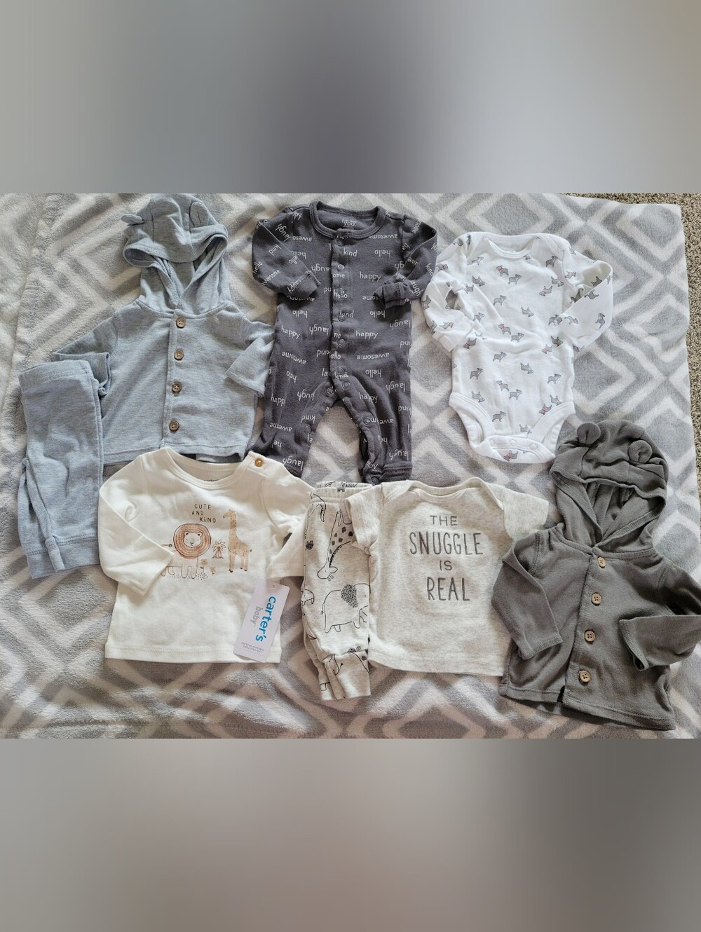 Baby boys size newborn clothes bundle